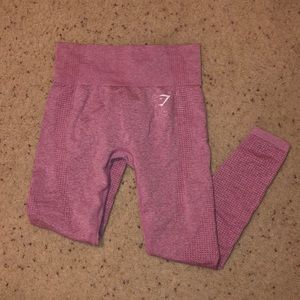 SOLD-Gymshark Leggings - vital seamless.